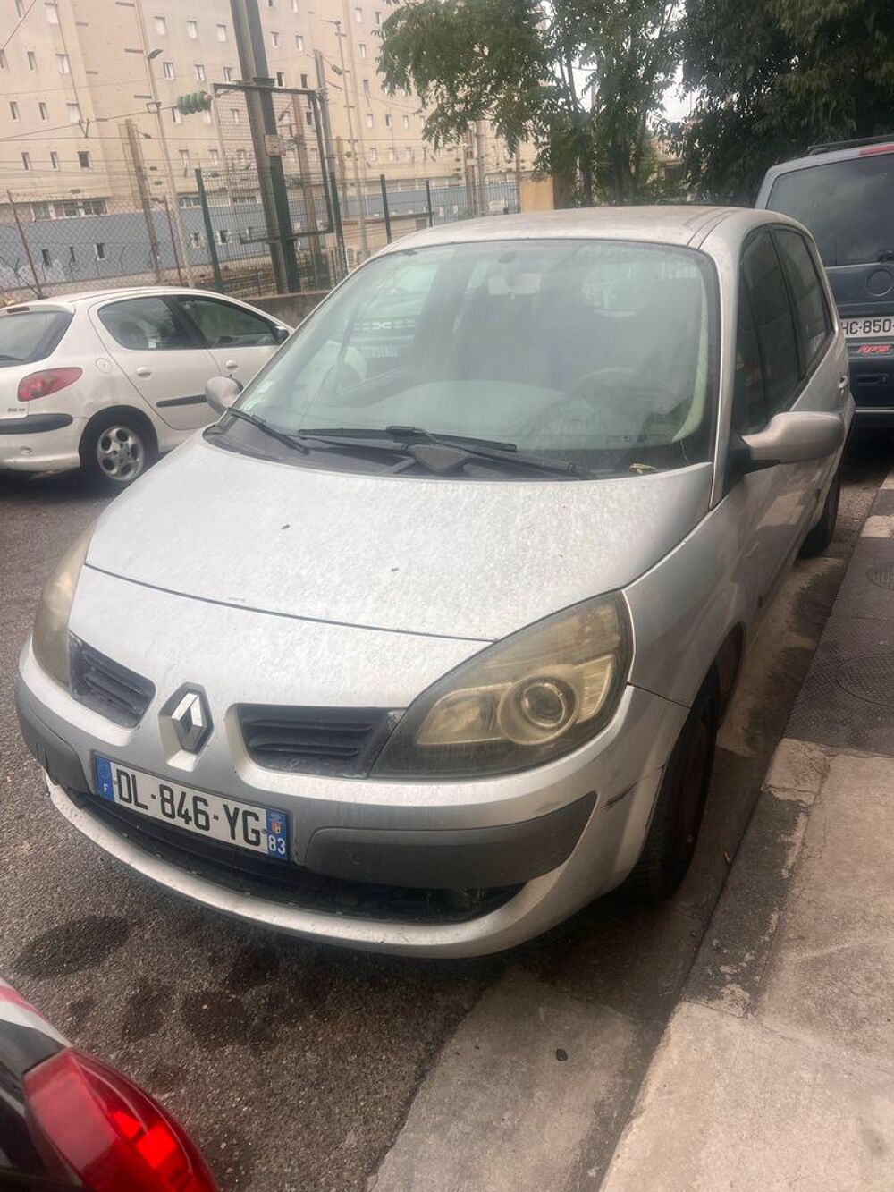 Sc&eacute;nic II Scenic 1.9 dCi 120 Pack Expression 2006 occasion 83000 Toulon