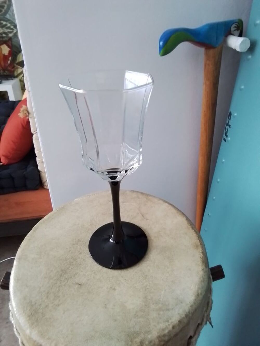 11 verres pied noir. Cuisine