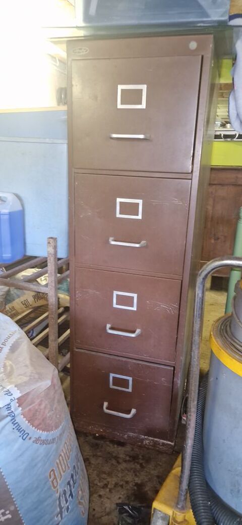 Classeur m�tallique 4 tiroirs 120 Artagnan (65)