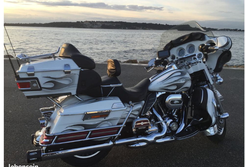 HARLEY-DAVIDSON 2009 occasion 44320 Arthon-en-Retz