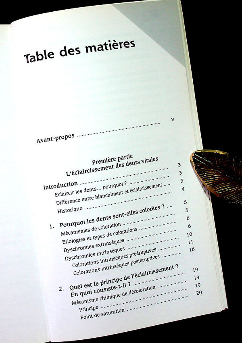 LES DYSCHROMIES DENTAIRES Eclaircissement-Blanchiment dents Livres et BD