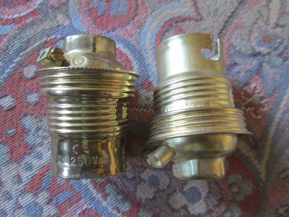 2 douilles pour ampoules &agrave; ba&iuml;onnette Neuves Bricolage