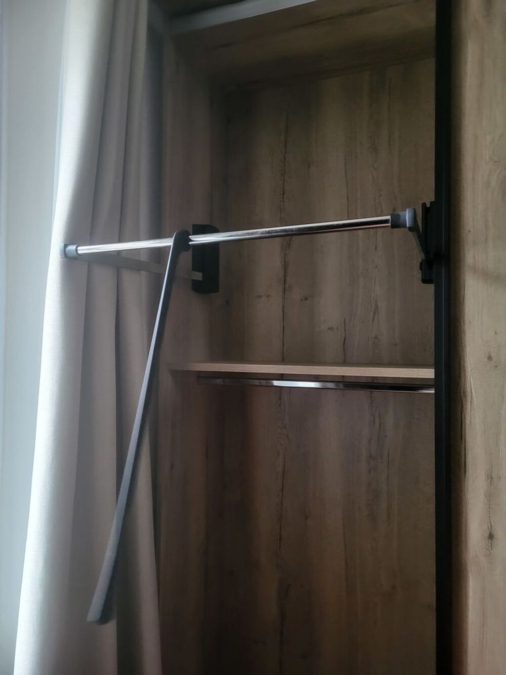 Dressing / Armoire - M.Meuble (Celio) - pr&ecirc;t &agrave; &ecirc;tre emport&eacute; Meubles