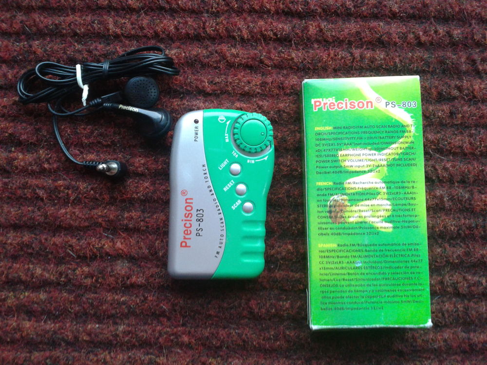 Mini Radio Et Torche (Lumineuse) Precision PS-803 Audio et hifi