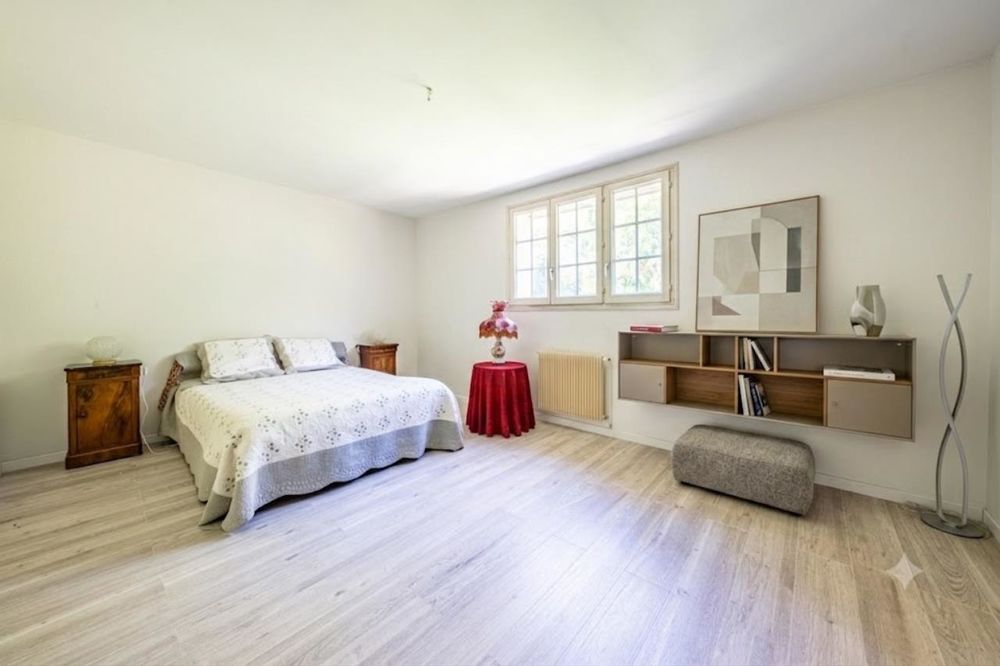 vente Maison - 9 pièce(s) - 331 m² Chenôve (21300)