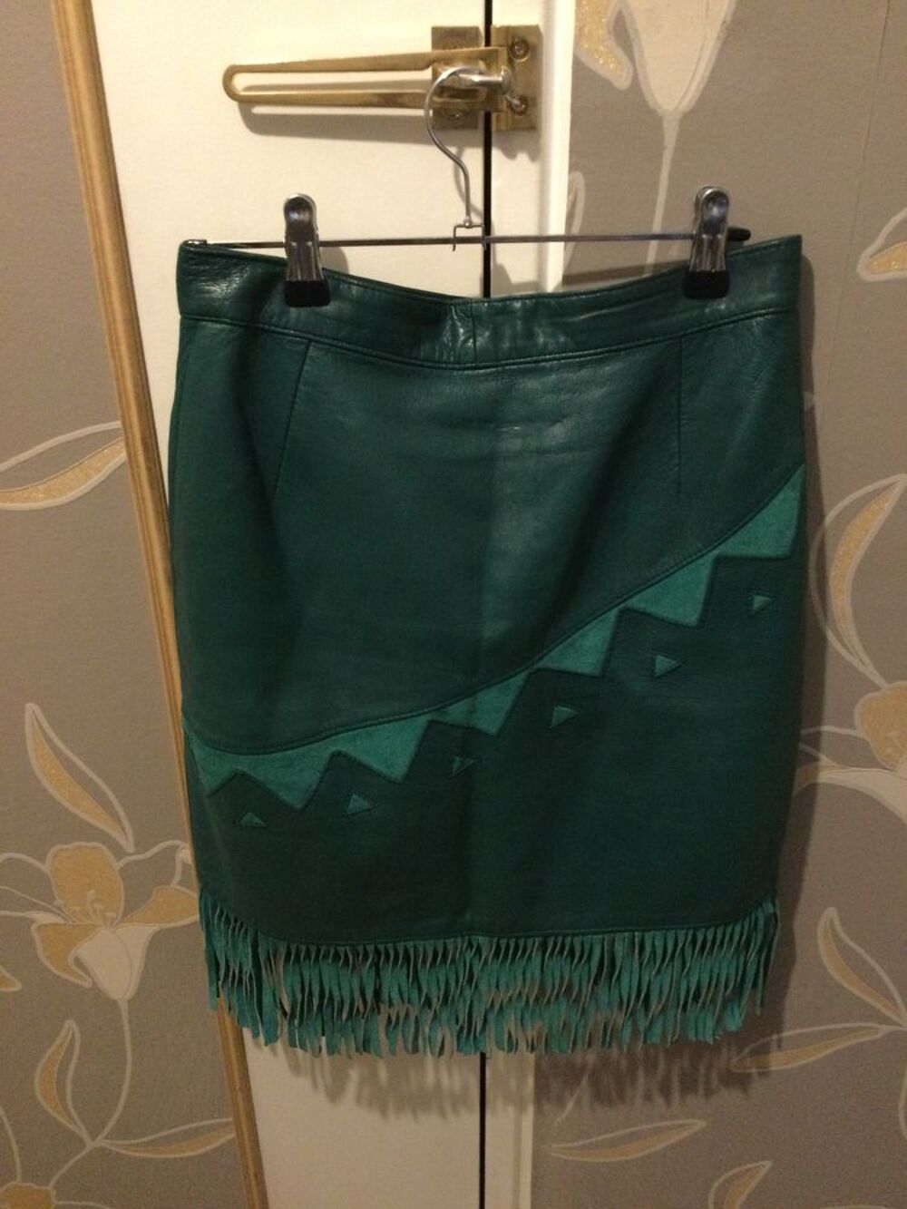 JUPE CUIR AGNEAU PLONG&Eacute;E avec Franges VERTE Vêtements