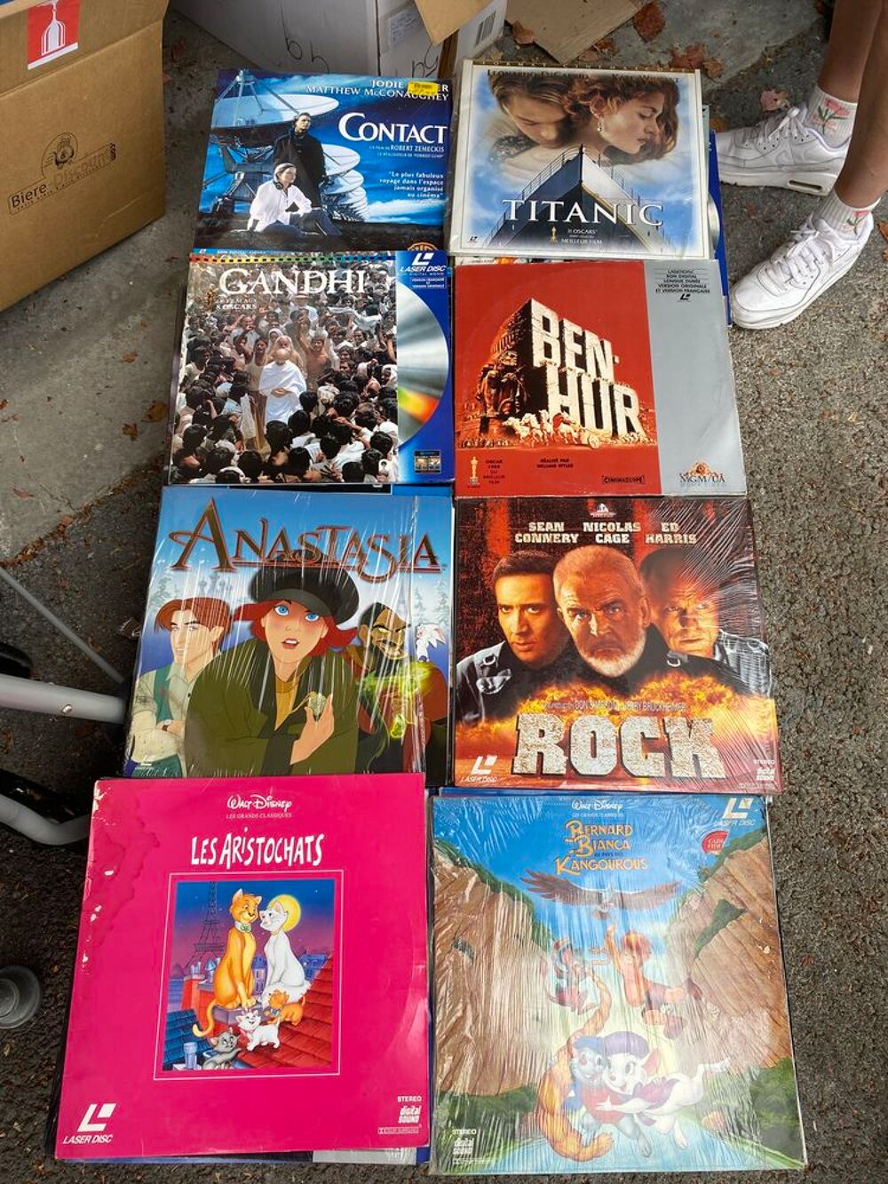 Lot de LaserDisc films cin&eacute;ma CD et vinyles