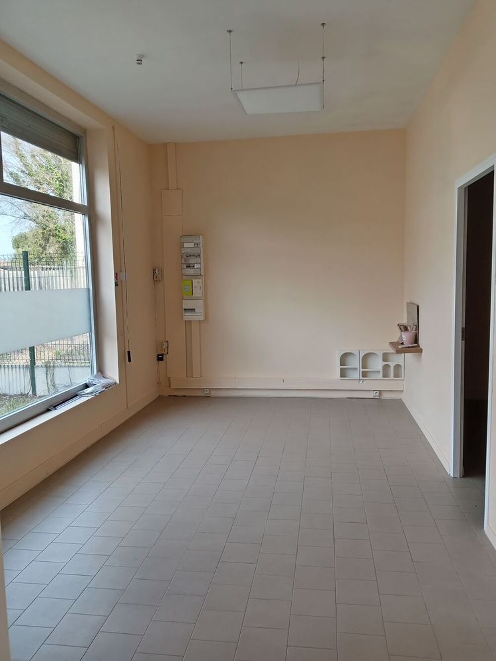 Location Autre Local commercial bureaux 177 m² Morières-lès-avignon