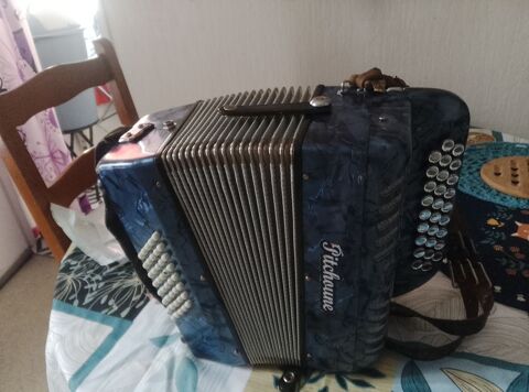 Accordéon bleu 250 Metz (57)
