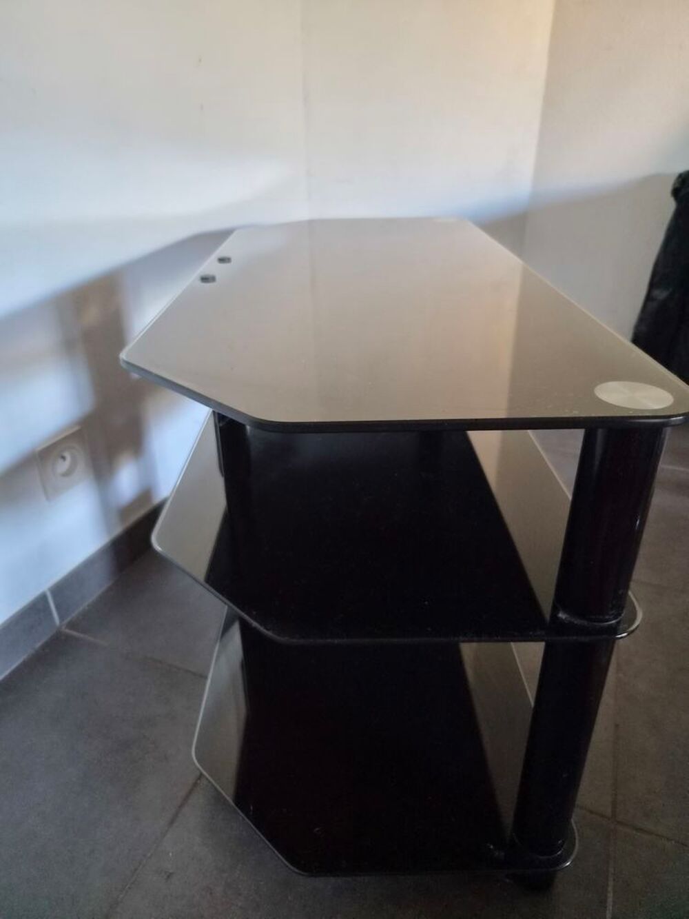 MEUBLE TV ETAGERES EN VERRES Meubles