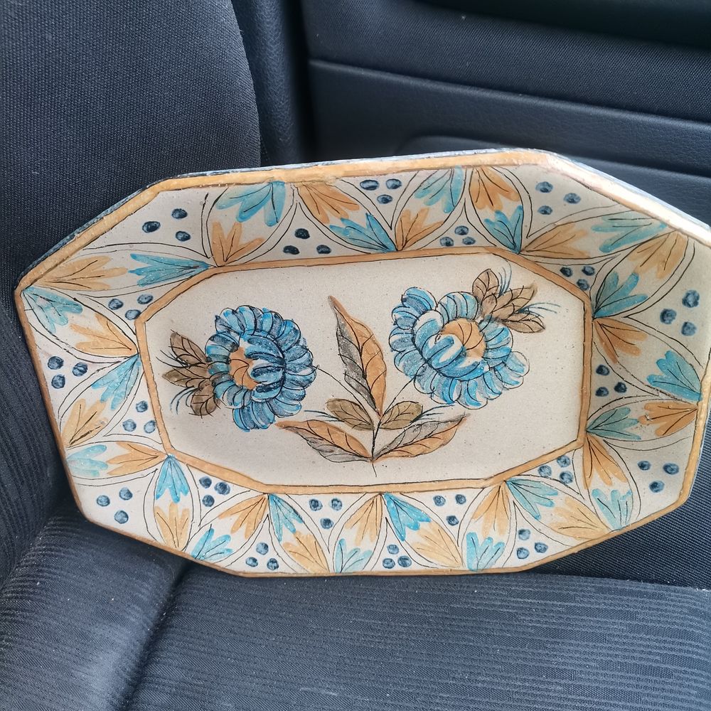 Lot de trois pi&egrave;ces d&eacute;coratives anciennes Décoration