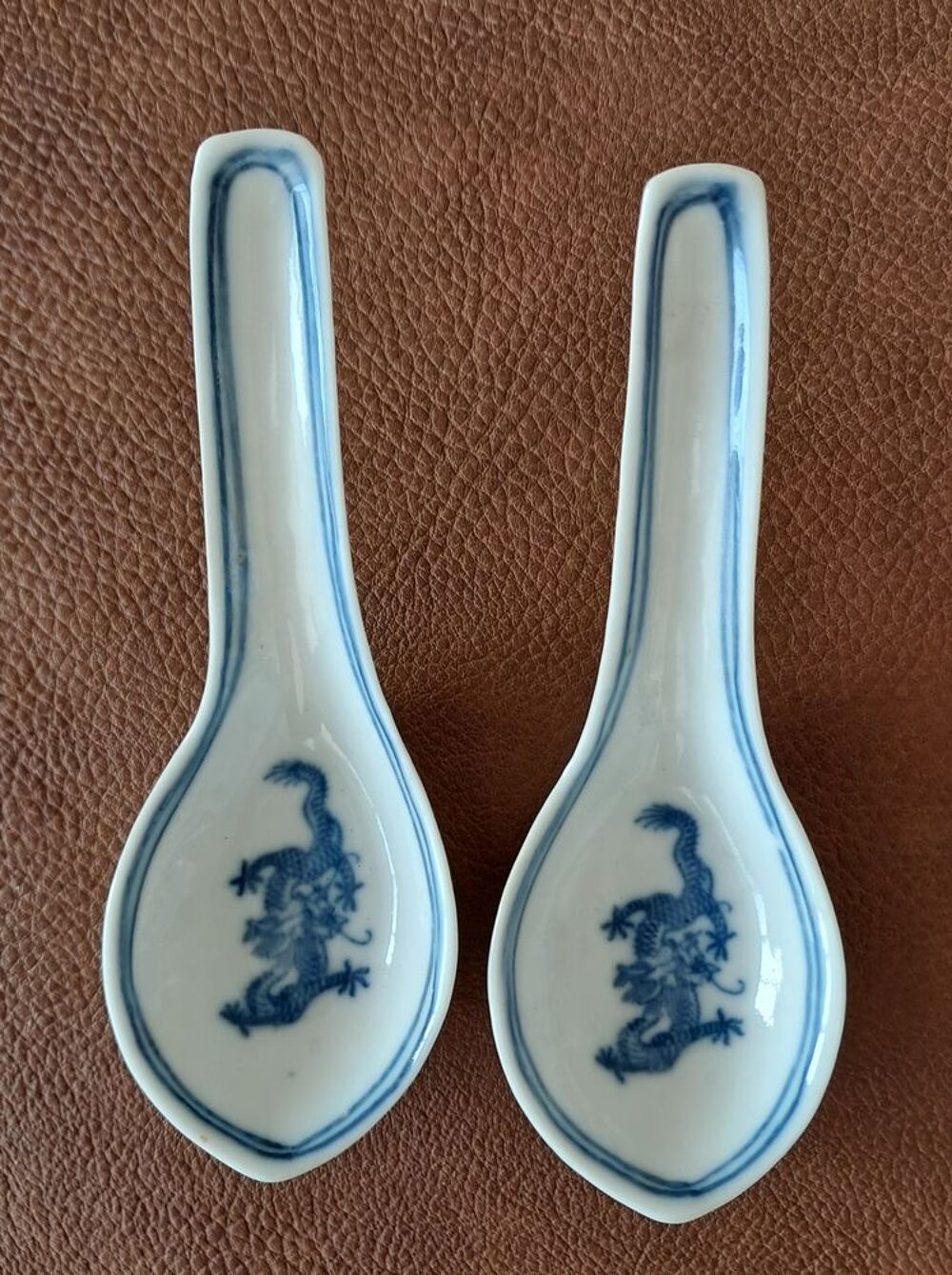 lot de 17 cuill&egrave;re &agrave; soupe chinoise d&eacute;pareill&eacute;es 
Cuisine