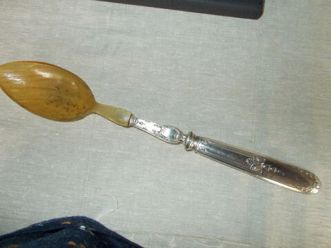  cuill�re de service m�tal argent� 0 Chissey-en-Morvan (71)