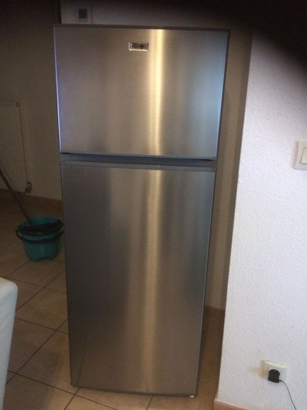 Frigo far avec cong&eacute;lateur Electroménager