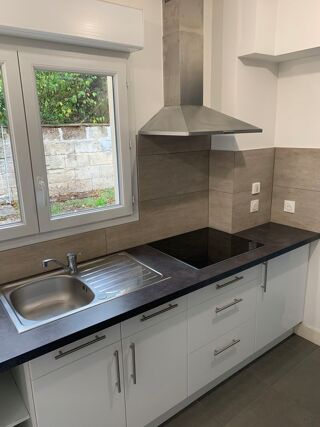 Location Appartement Appartement avec jardinet Ambarès-et-lagrave