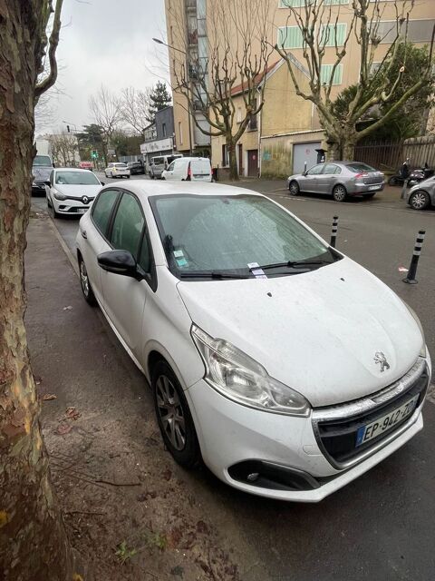 Peugeot 208 1.6 BLUEHDI 100 S&S BVM5 ACTIVE BUSI