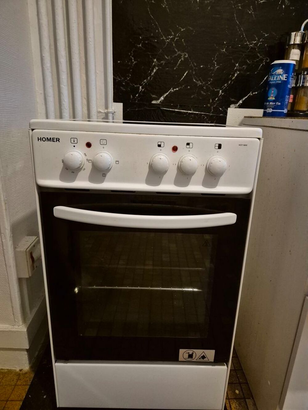 Cuisini&egrave;re vitroc&eacute;ramique Electroménager