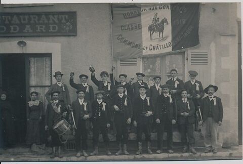 36. CPA. CHTILLON SUR INDRE. Conscrits de La Classe 1912  35 Loches (37)