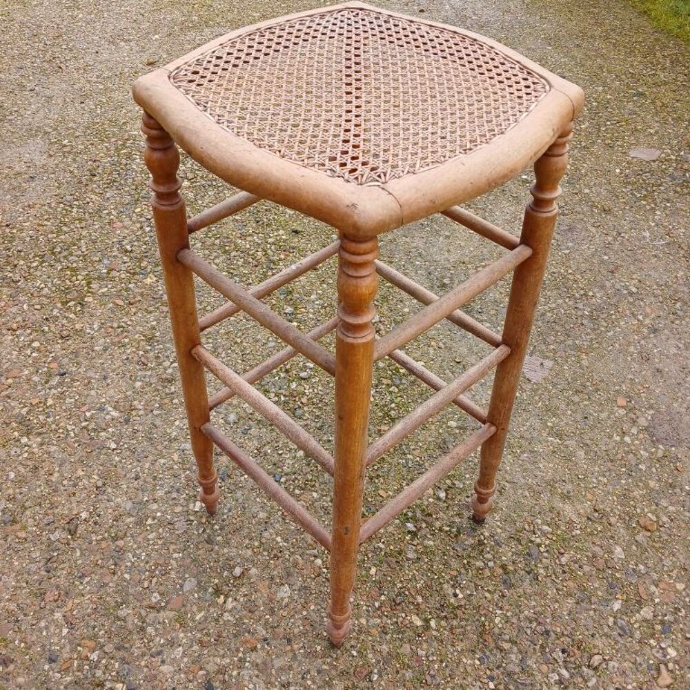 tabouret haut ancien 