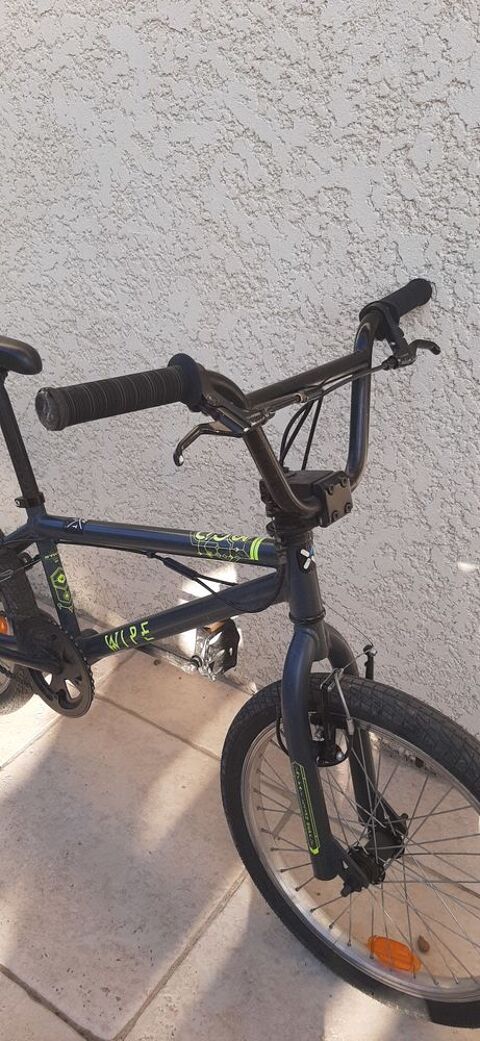 VELO BMX NOIR 90 Villette-d'Anthon (38)