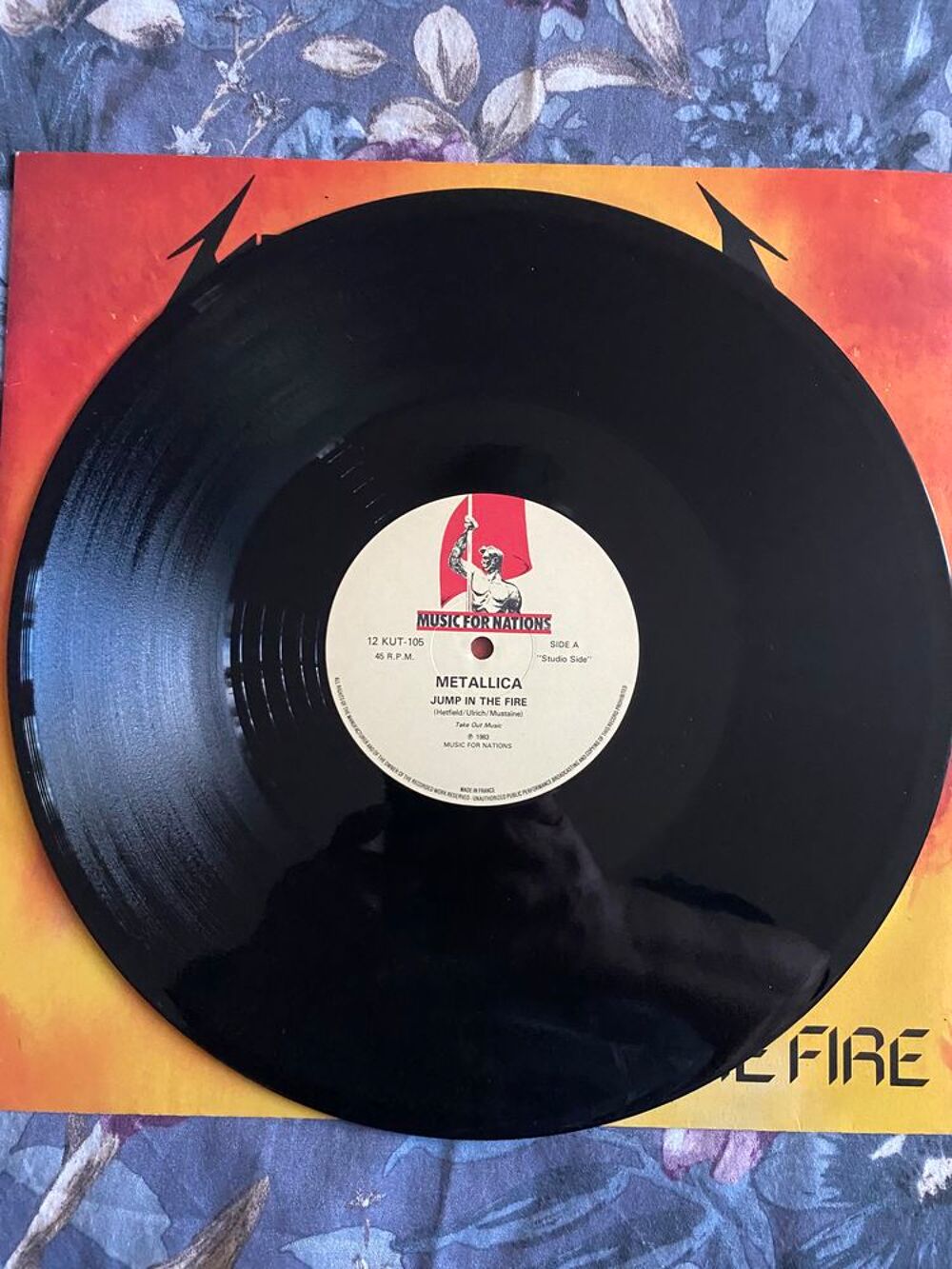 Vinyles hard rock / M&eacute;tal CD et vinyles