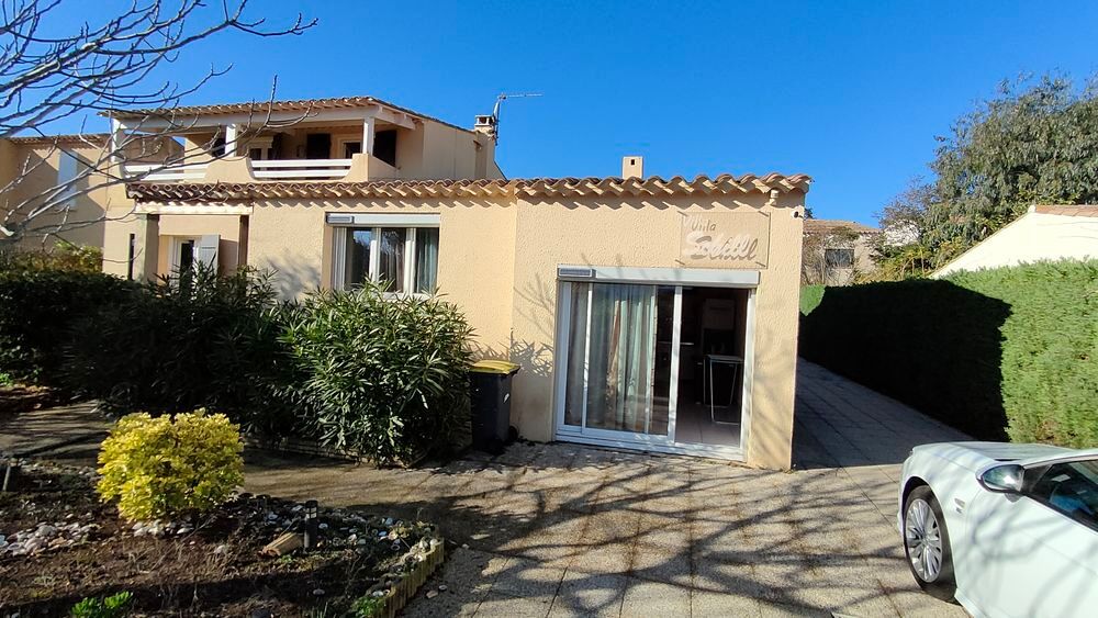 Vente Maison LE CAP D'AGDE : QUARTIER RECHERCHE - Pinède, proximité Maraval, villa individuelle sur 634 m² de terrain clos, piscine chauffée, jacuzzi et dépendance. Le cap d agde