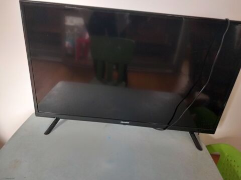 Téléviseur LED 80 cm 40 Puy-l'Évêque (46)