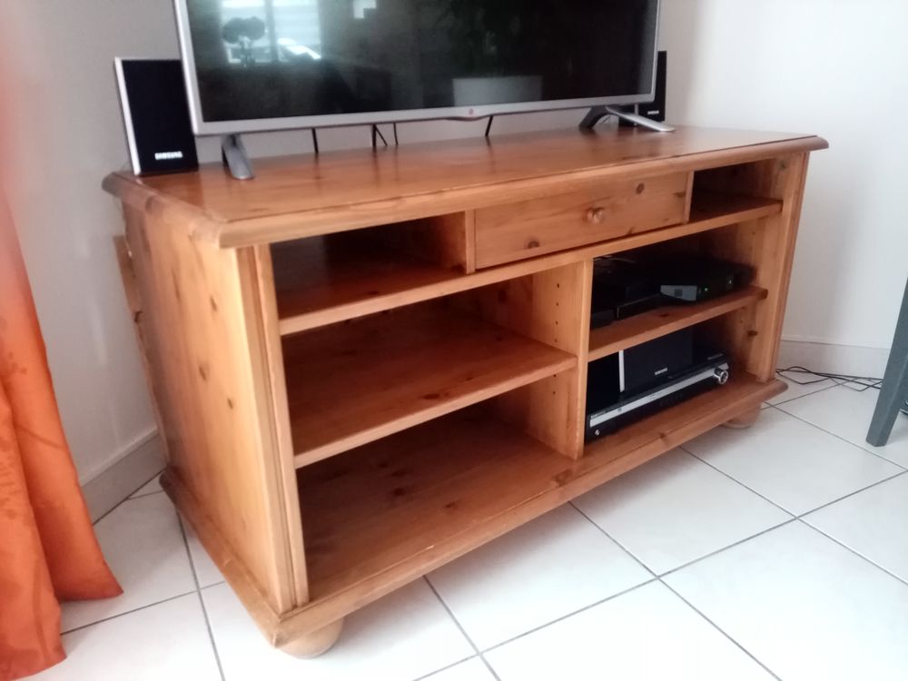 meule tv 1.10 x .0.50 h 0.60 Meubles
