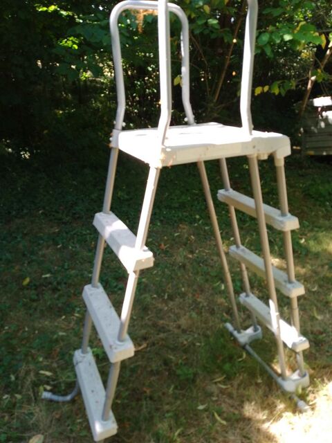 �chelle de piscine 10 Bonnes (86)