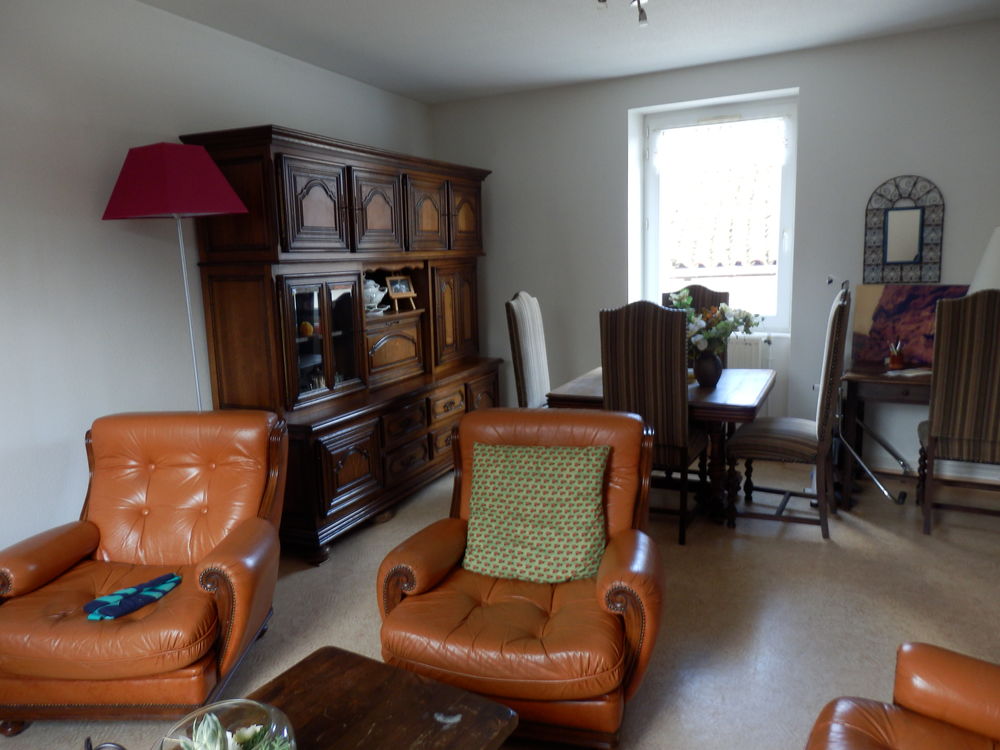 Location Duplex/Triplex appartement T4 duplex d'une surface habitable de 80 m2 Pralong