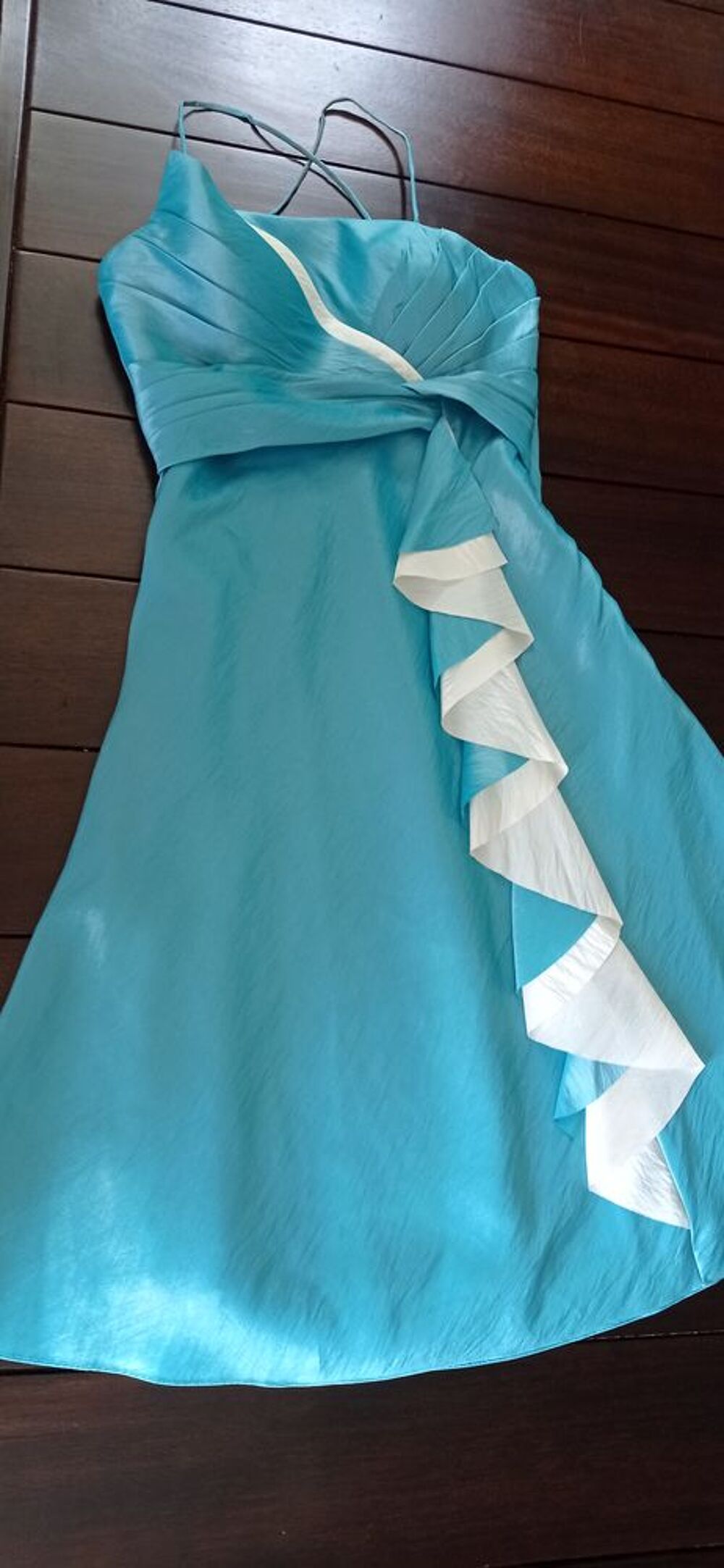 robe de cocktail bleue Vêtements