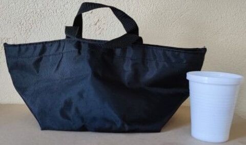 Petit sac noir 5 Vals-les-Bains (07)