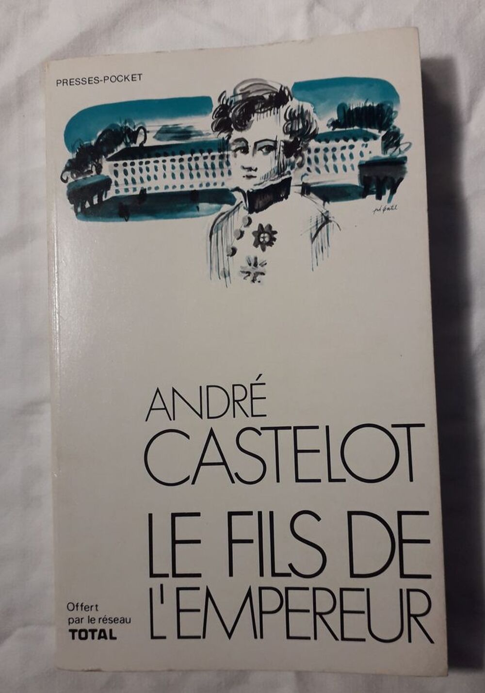 Vintage livre offert par TOTAL Livres et BD