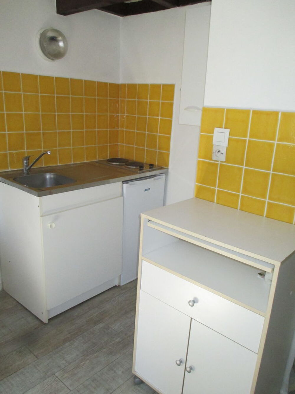 Location Appartement TOULOUSE Métro F VERDIER STUDIO MEUBLE 480eCC Toulouse