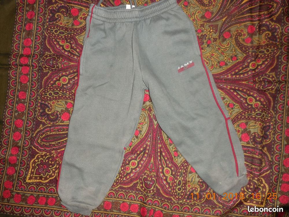 pantalon molletonn&eacute; Vêtements enfants