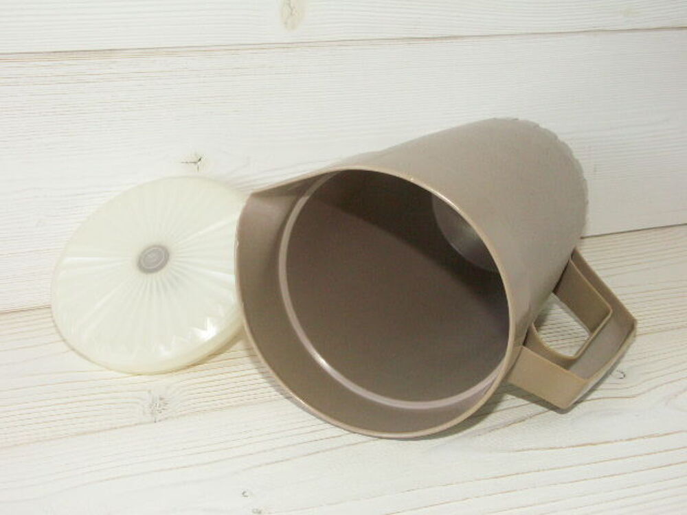 Pichet herm&eacute;tique Tupperware - Vintage 70 Décoration