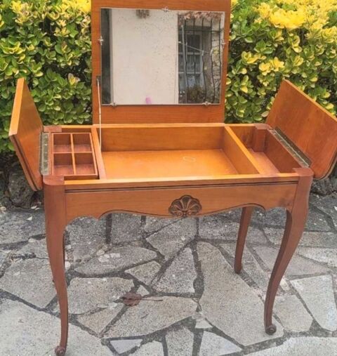 Coiffeuse de qualit� 70 Valbonne (06)