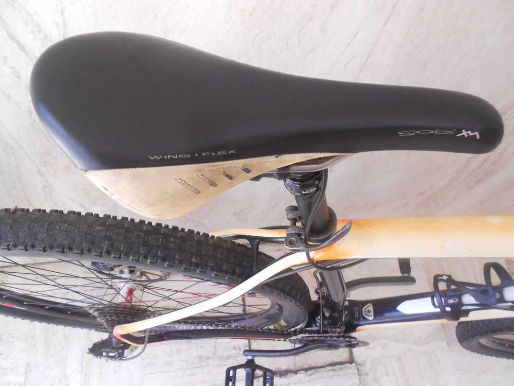 vtt Sp&eacute;cialized Carbone XL Vélos