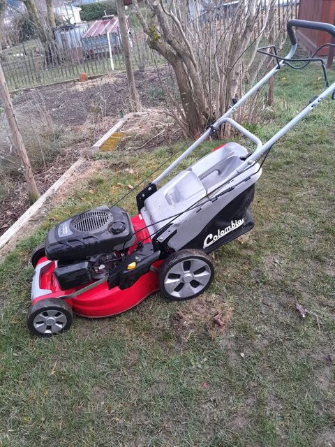 tondeuse tract�e Colombia 200 Chazelles-sur-Lyon (42)