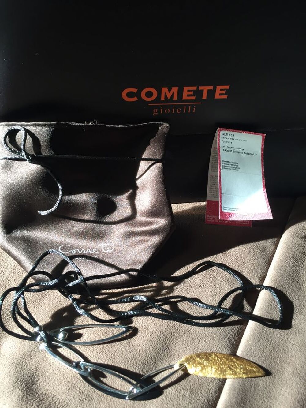 collier marque com&egrave;te GLM 109 Bijoux et montres