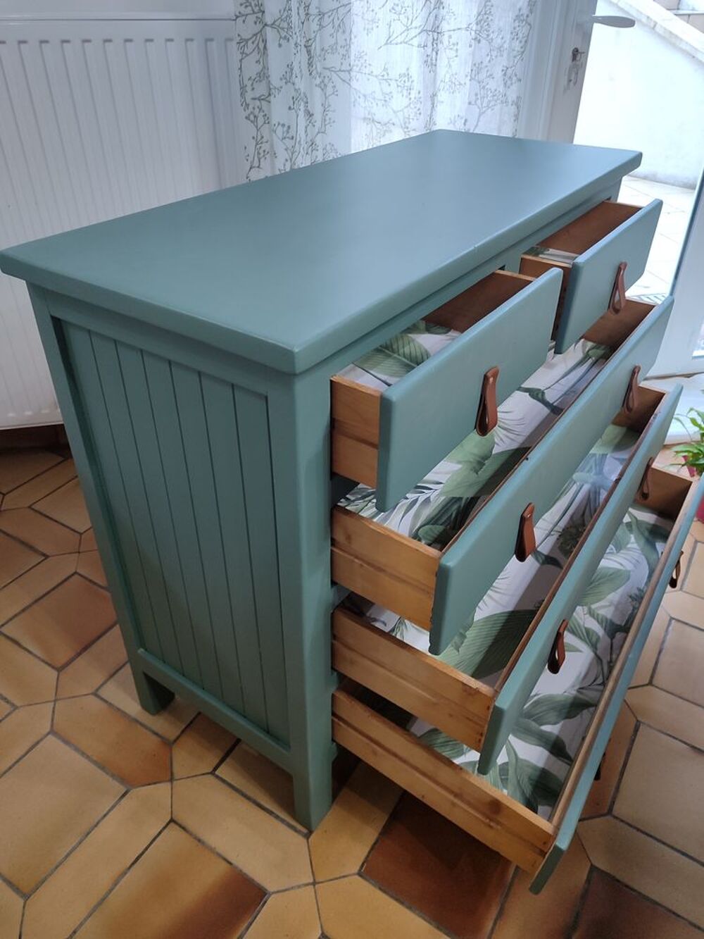 commode en pin l&eacute;g&egrave;re Meubles