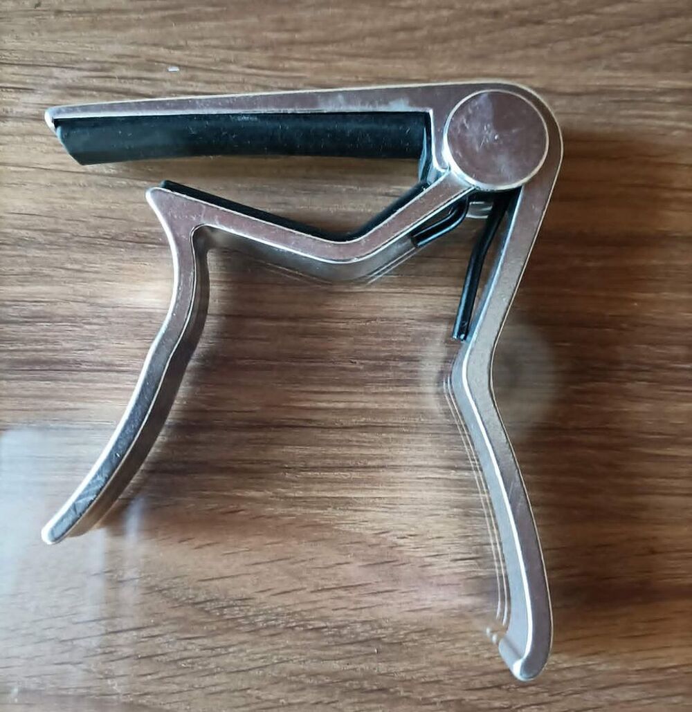 Mat&eacute;riels pour guitare Instruments de musique