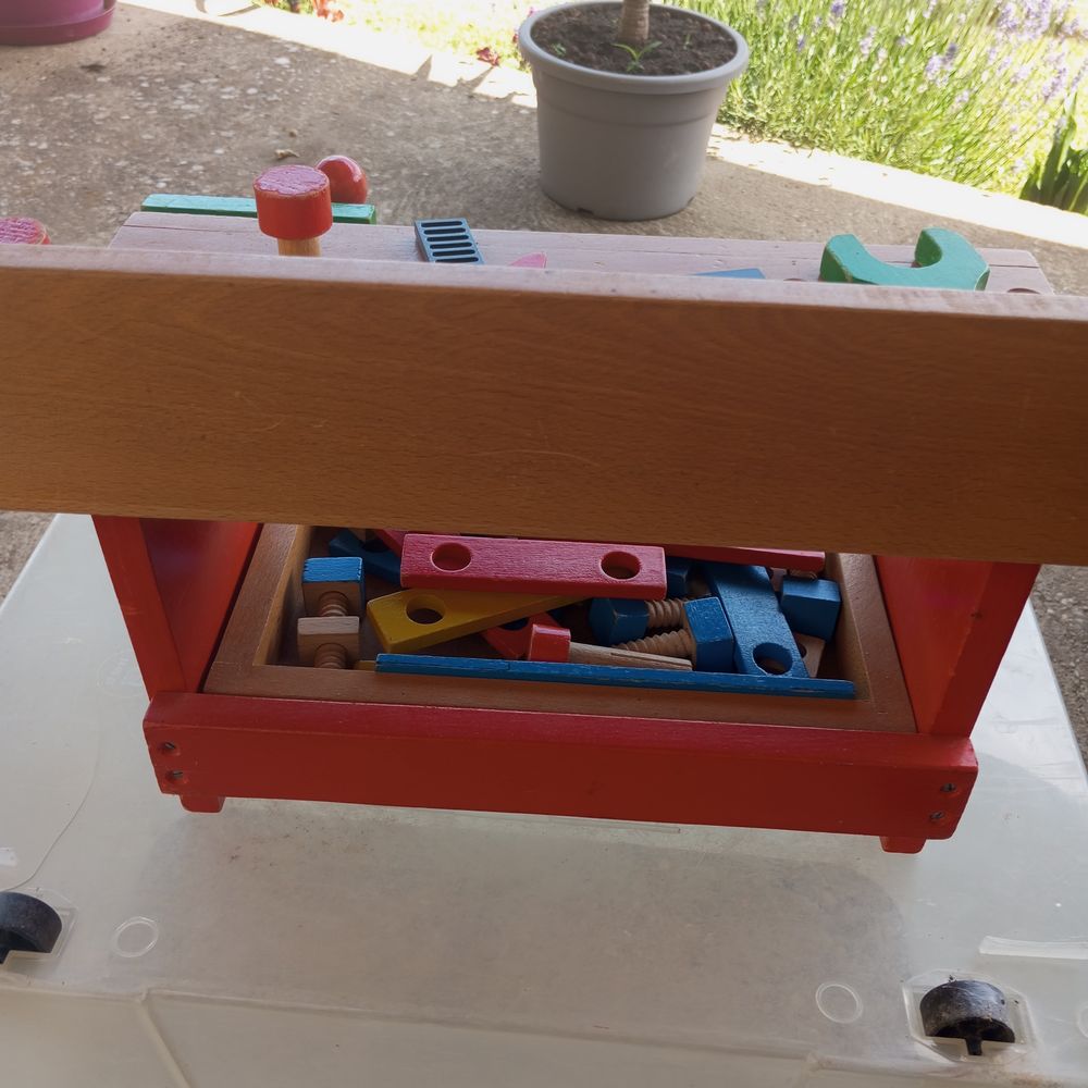 Etabli en bois Jeux / jouets