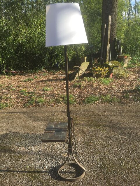 Lampe d 'int�rieur design
265 Castres (81)