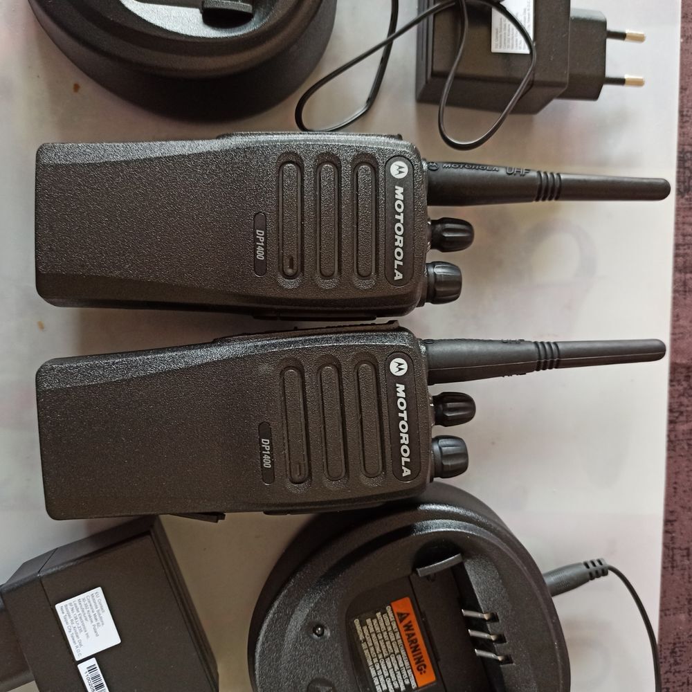 2 Talkies Motorola DP1400 Audio et hifi