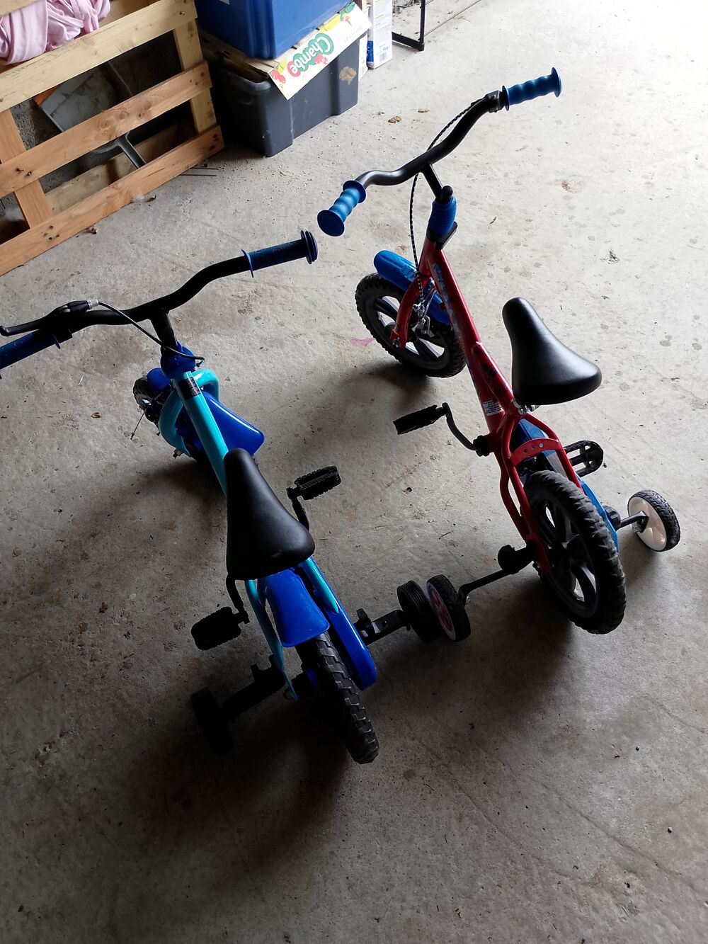 Lot de deux v&eacute;los enfants Vélos
