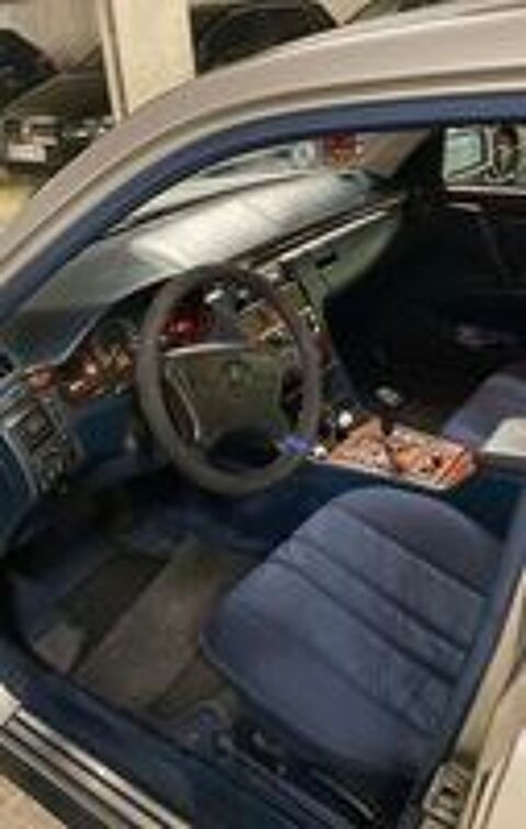 Classe E E200 CDI Classic A 1998 occasion 91100 Corbeil-Essonnes