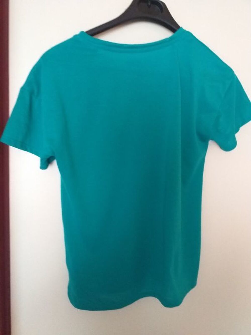 TEE SHIRT FEMME TAILLE S FOLLOW ME Vêtements