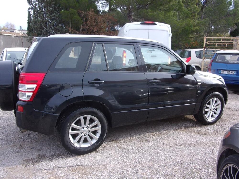 Grand Vitara 4X4 1,9 DDIS 129CV FAP 2008 occasion 13510 &Eacute;guilles
