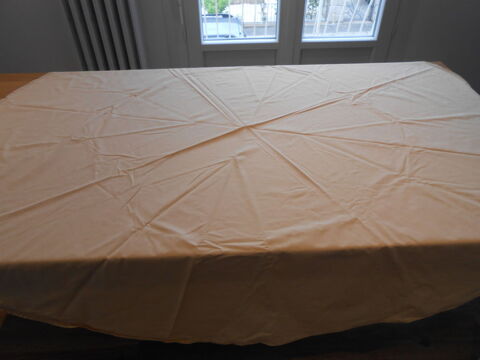Nappe ronde beige TBE 7 Aurillac (15)